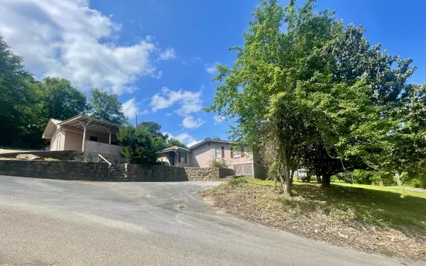 723 Godsey LN, Chattanooga, TN 37415