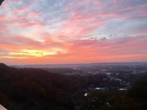 1131 Stringers Ridge RD, Chattanooga, TN 37405