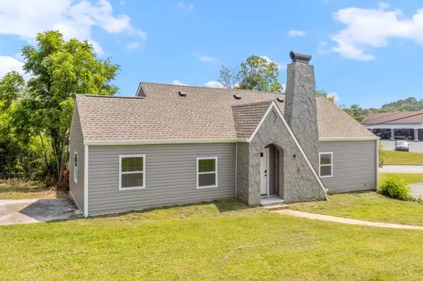 Chattanooga, TN 37415,517 Ashland TER