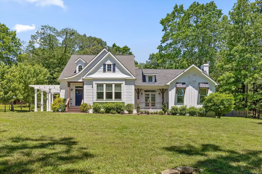 222 Mt Olive RD, Lookout Mountain, GA 30750