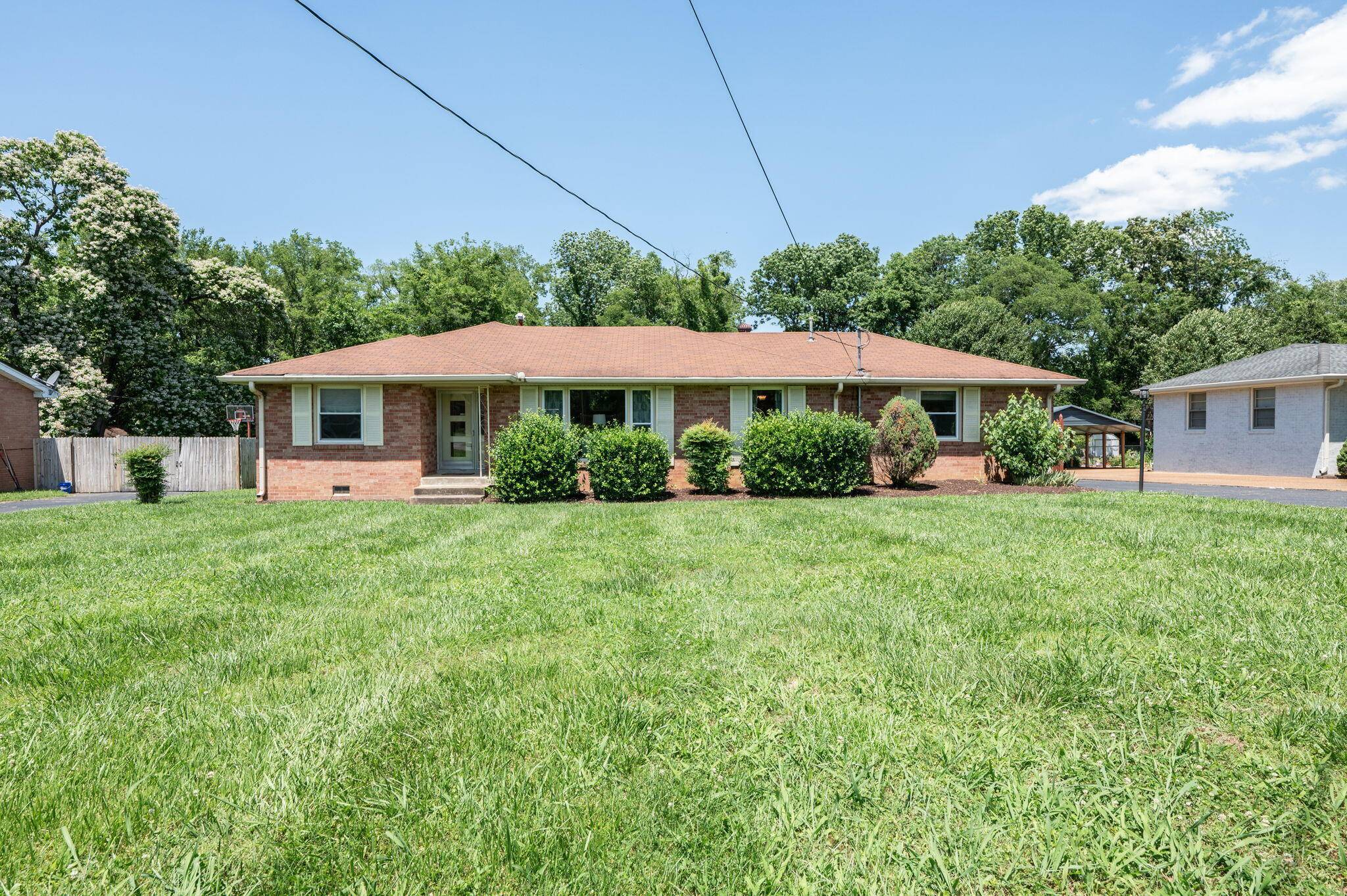 1619 Edgewood DR, Lebanon, TN 37087