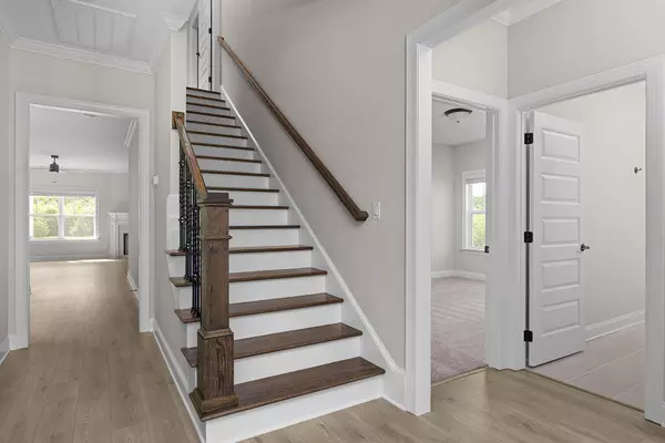 Ooltewah, TN 37363,8868 Knolling Loop LOOP