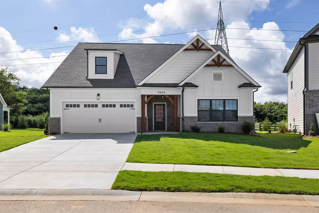Ooltewah, TN 37363,8868 Knolling Loop LOOP