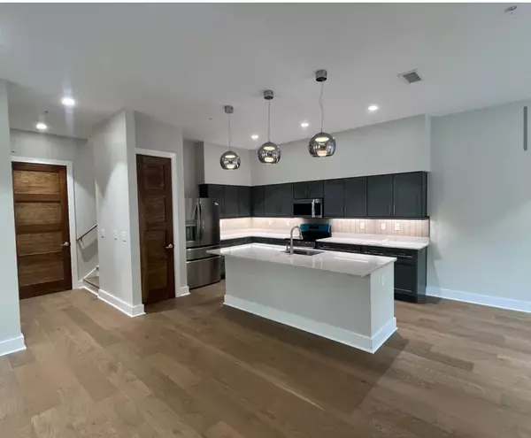 Chattanooga, TN 37402,136 13th ST