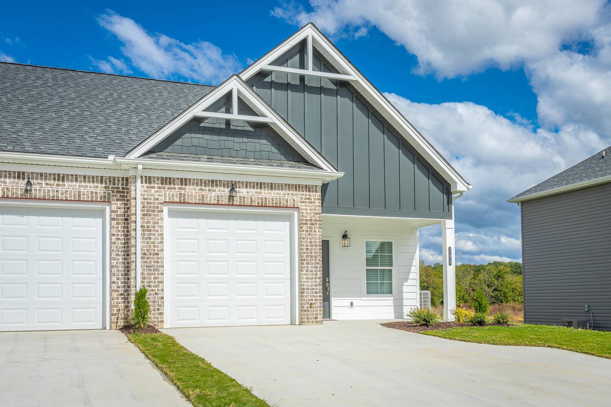 Chattanooga, TN 37421,2598 Bannerman LN
