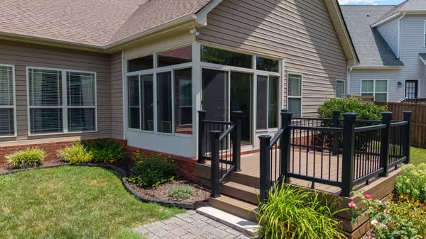 Chattanooga, TN 37406,2331 Waterhaven DR