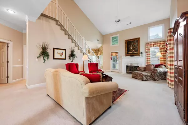 Chattanooga, TN 37421,8207 Carriage XING