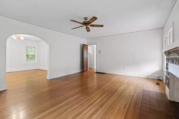 Chattanooga, TN 37409,4418 Seneca AVE