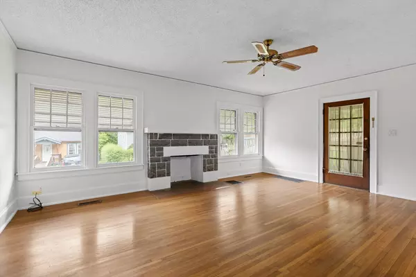 Chattanooga, TN 37409,4418 Seneca AVE