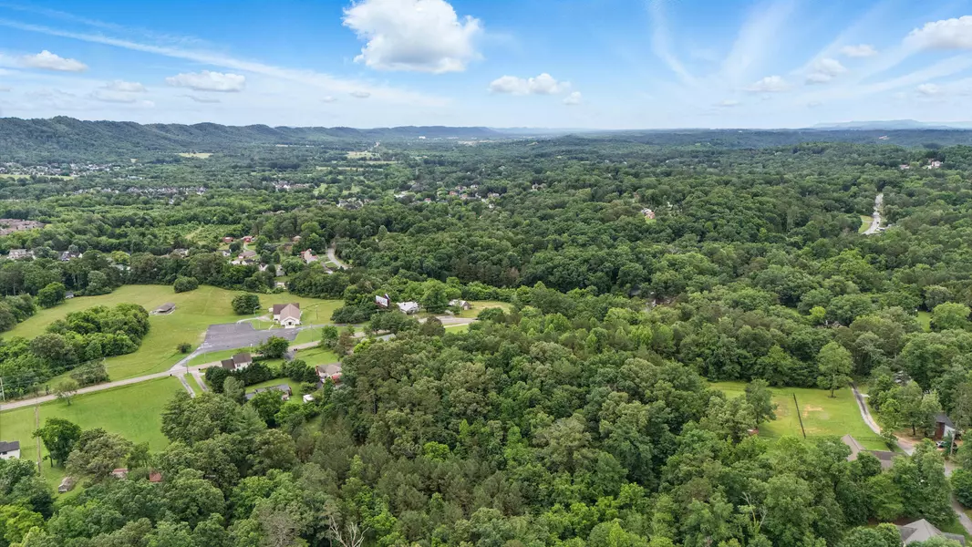 1971 Coyote TRL, Ooltewah, TN 37363