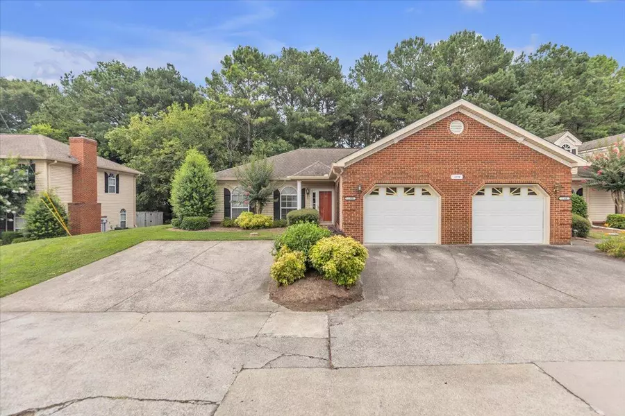 1694 Red Oak DR, Dalton, GA 30721