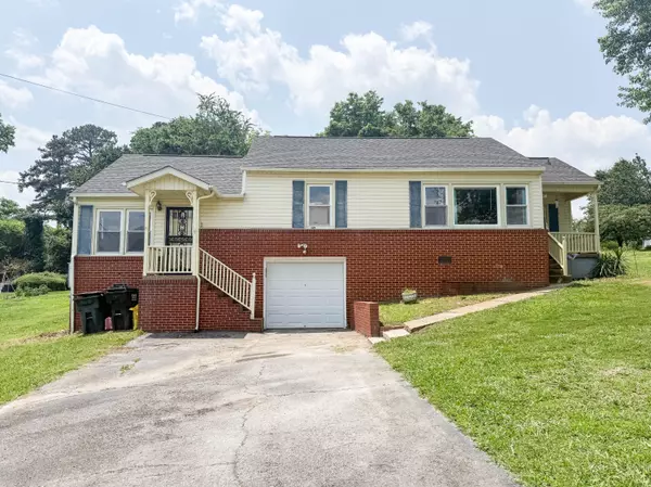 917 Garden ST, Rossville, GA 30741