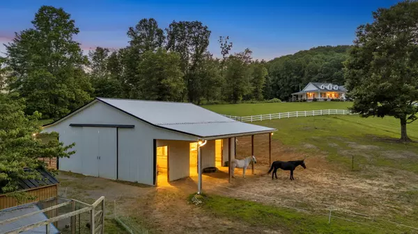 Oakdale, TN 37829,596 Clifty Creek RD