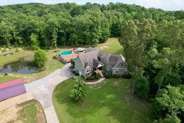 15636 May RD, Sale Creek, TN 37373