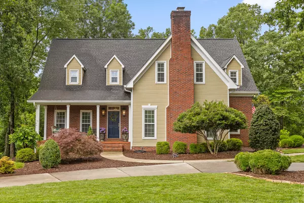 Chattanooga, TN 37421,9334 Royal Mountain DR