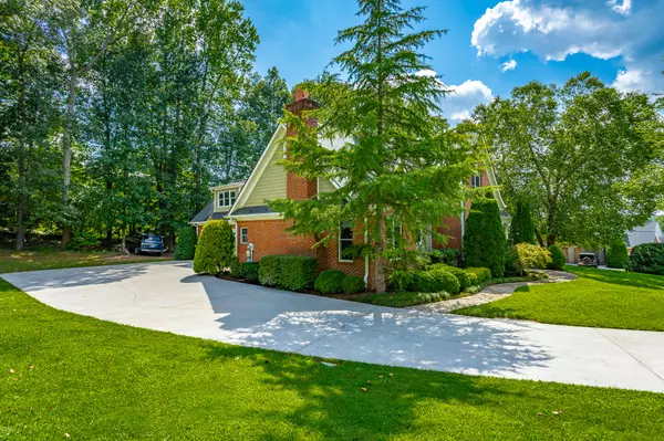 Ooltewah, TN 37363,9542 Legacy Oaks DR