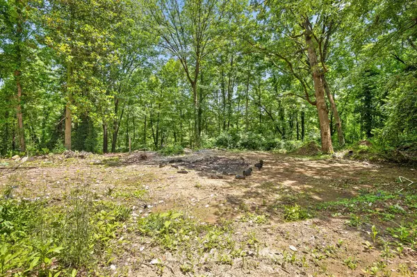 Mcdonald, TN 37353,274 Pine Hill DR