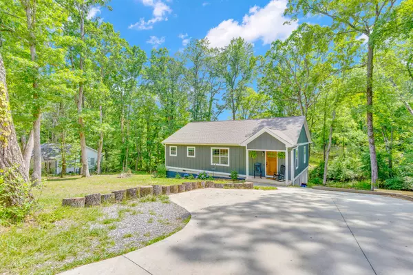 Lookout Mountain, GA 30750,168 Middle RD