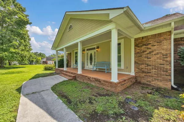 Lafayette, GA 30728,286 West Shore DR