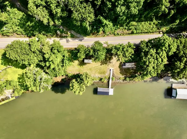 Chattanooga, TN 37405,2430 Suck Creek RD