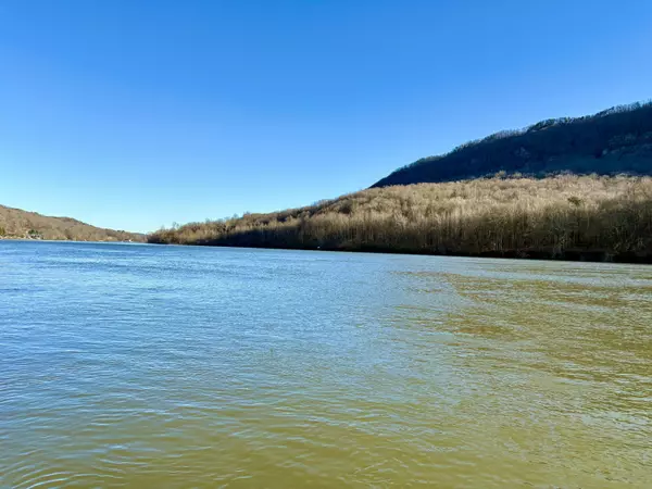 Chattanooga, TN 37405,2430 Suck Creek RD