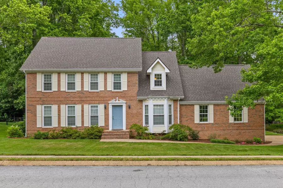 3604 Gentry Station DR, Signal Mountain, TN 37377