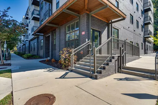 782 Riverfront Pkwy, Chattanooga, TN 37402