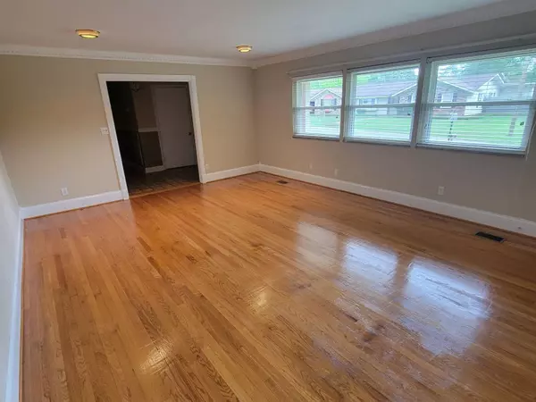 Chattanooga, TN 37411,305 Barbara CIR