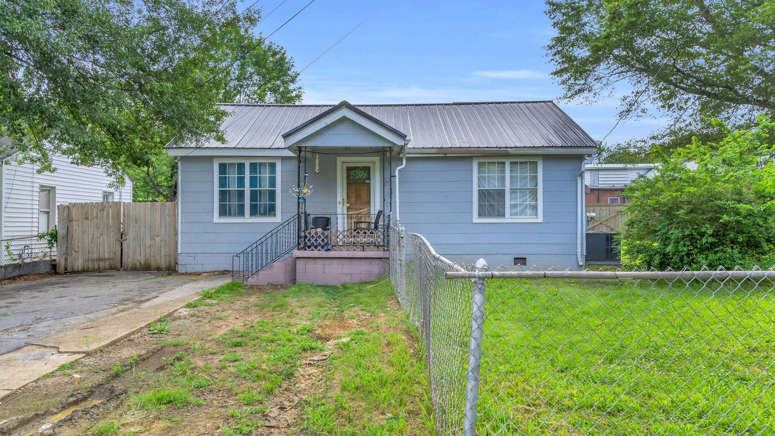 1676 Keeble ST, Chattanooga, TN 37412