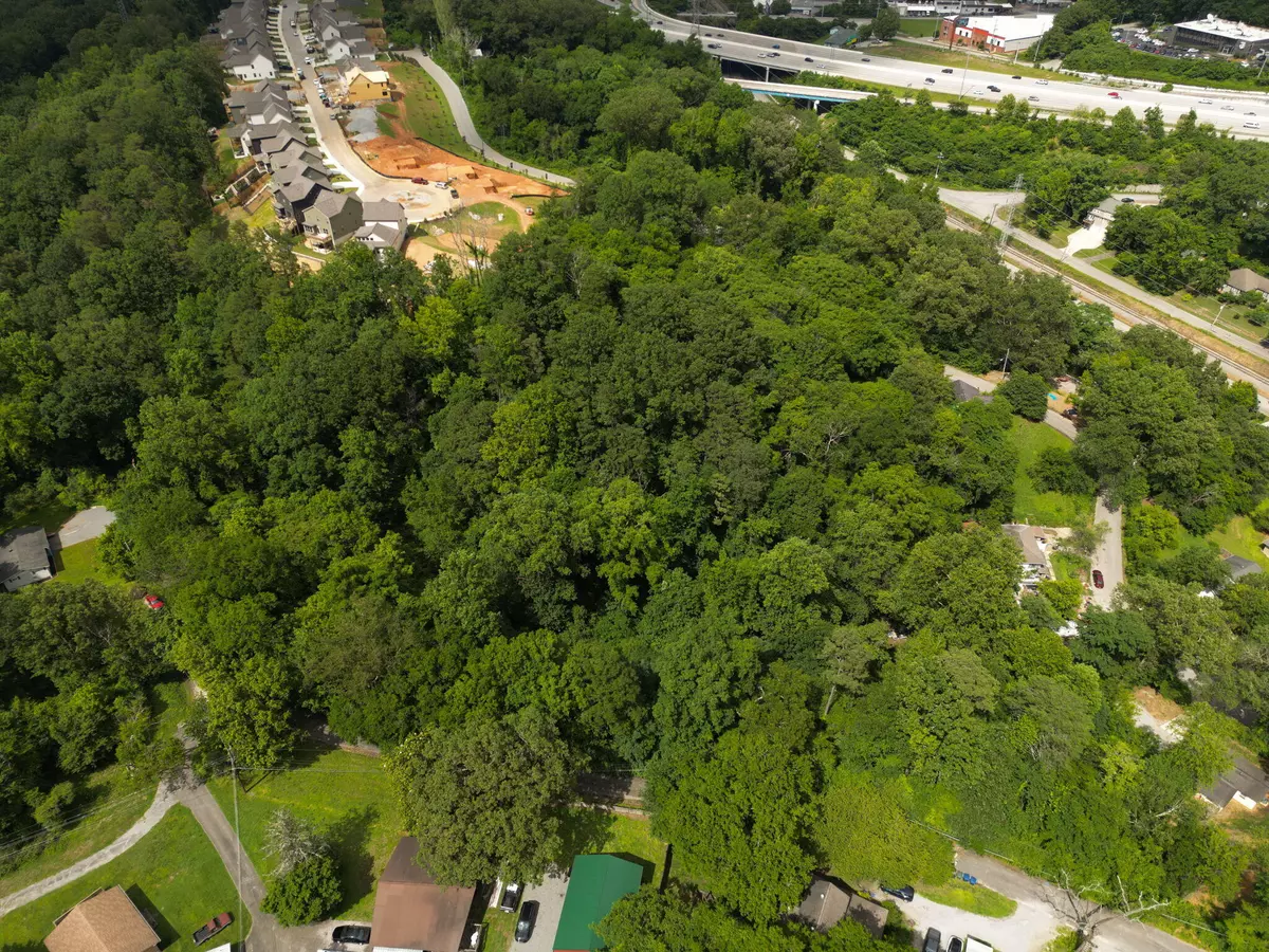 Chattanooga, TN 37405,974 Henderson AVE