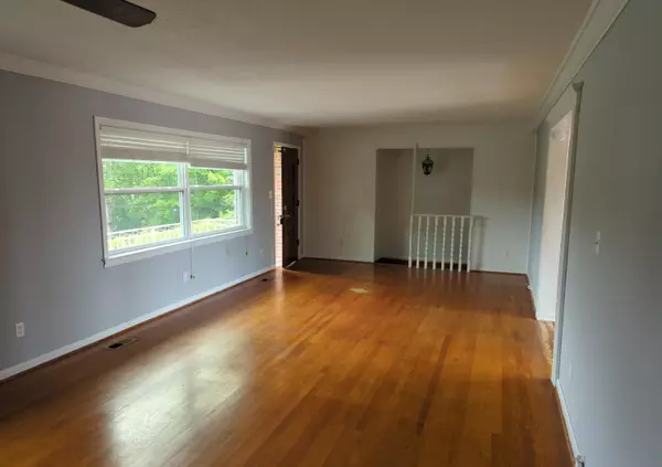 Rossville, GA 30741,800 Asterwood DR