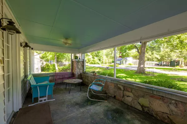 Signal Mountain, TN 37377,511 Georgia AVE