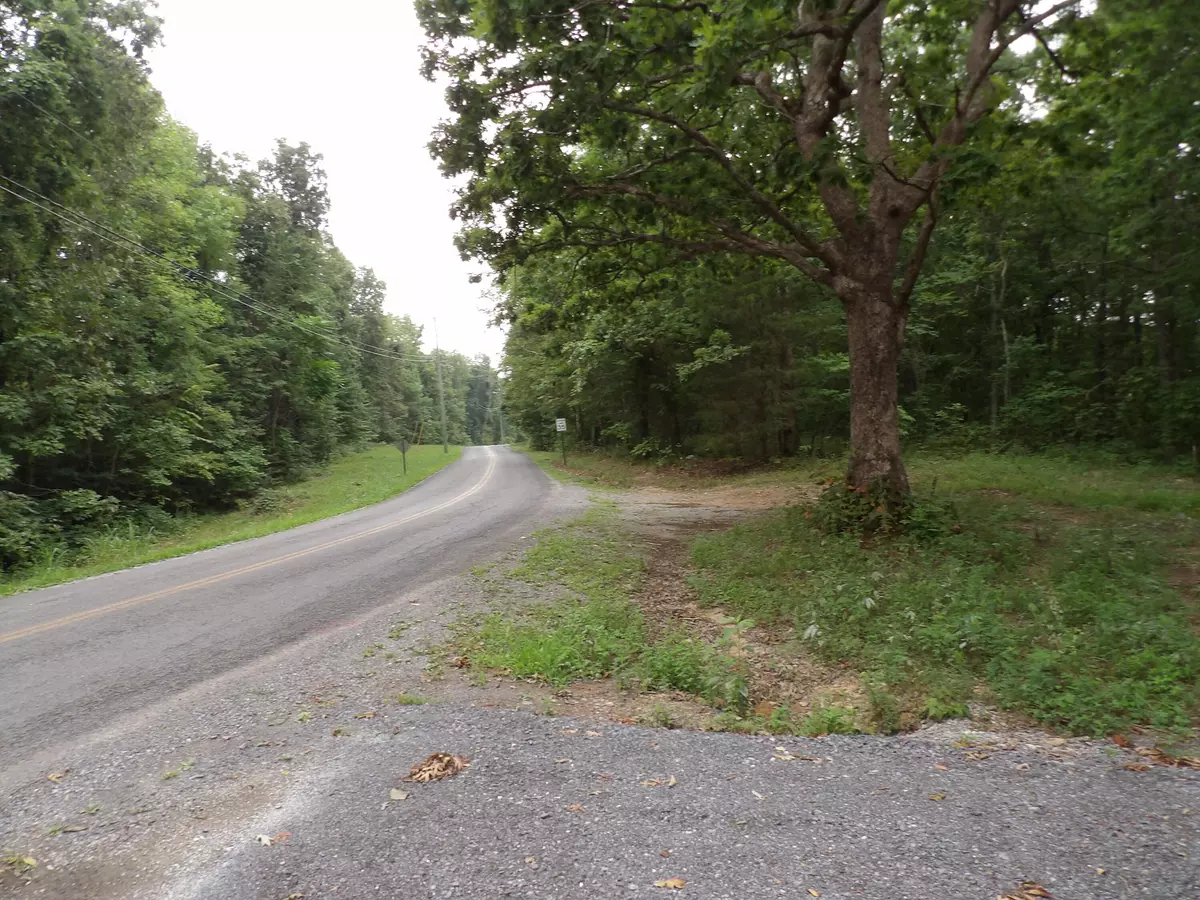 Pikeville, TN 37367,02 Porch Rock RD