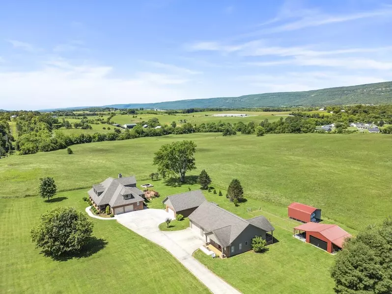 2091 Wesley Chapel RD, Pikeville, TN 37367