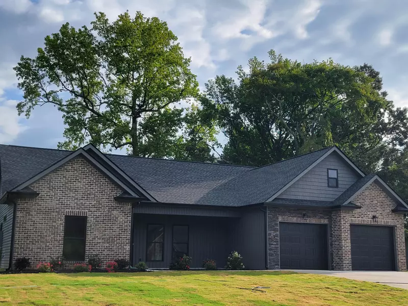 202 Cheshire Crossing DR, Rock Spring, GA 30739