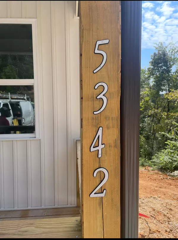 Chattanooga, TN 37410,5342 Slayton AVE