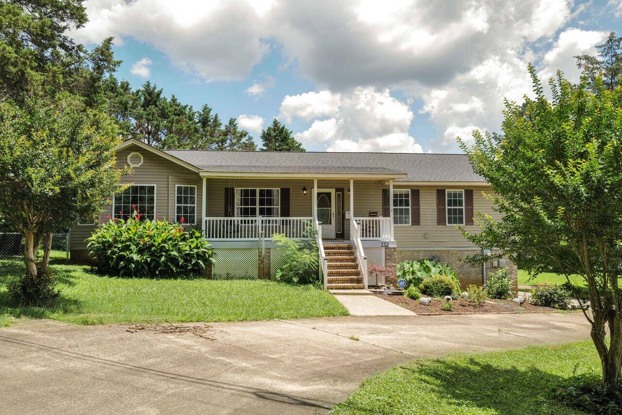732 Salem RD, Rossville, GA 30741