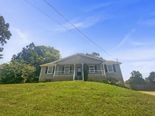 126 Misty Ridge LN, Ringgold, GA 30736