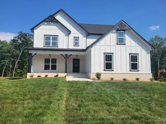 Signal Mountain, TN 37377,4618 Signal Forest DR