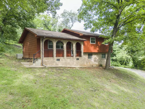 Chattanooga, TN 37406,3400 Birchwood DR