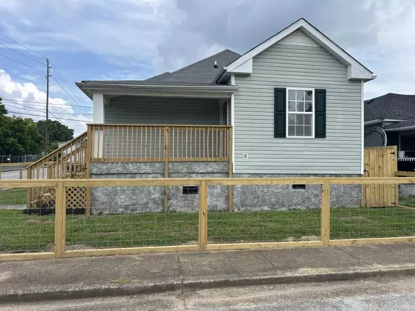 Chattanooga, TN 37404,2001 Sharp ST
