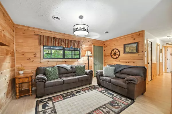 Gatlinburg, TN 37738,1738 Zurich RD