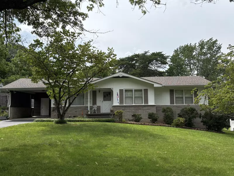 3919 Laird LN, Chattanooga, TN 37415