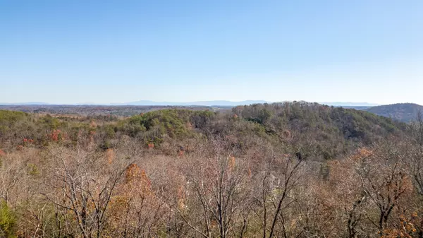 Ooltewah, TN 37363,2221 Horizons DR