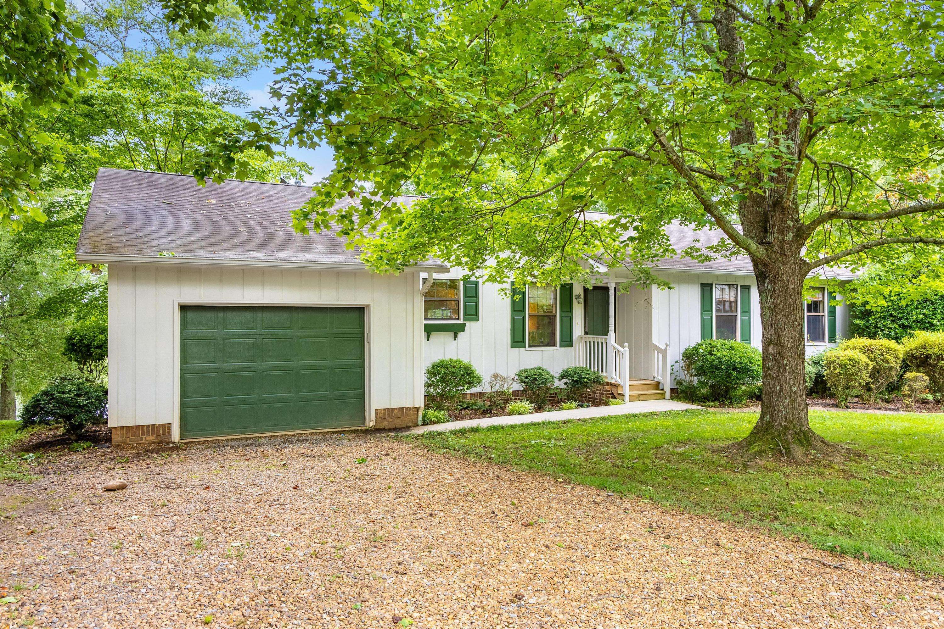 4416 Johnson RD, Birchwood, TN 37308