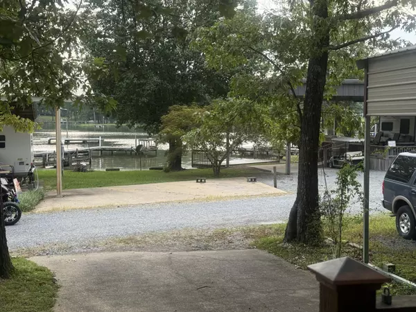 Cedar Bluff, AL 35959,1210 County Road 131