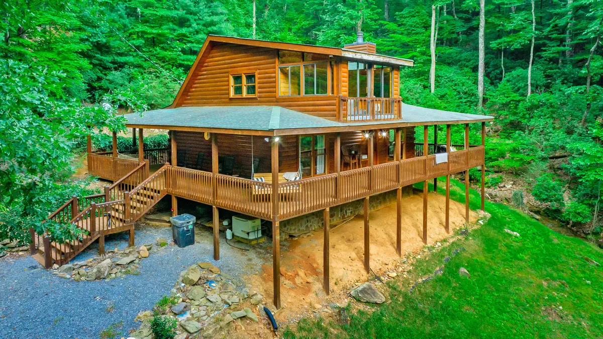 Ellijay, GA 30540,879 Amy Creek CIR