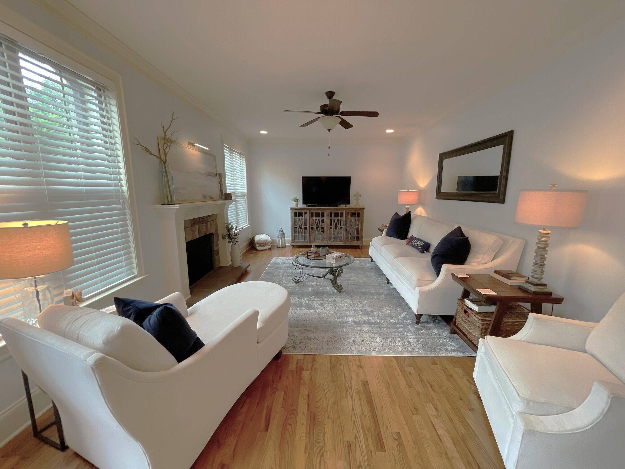 Hixson, TN 37343,1044 Manassas DR