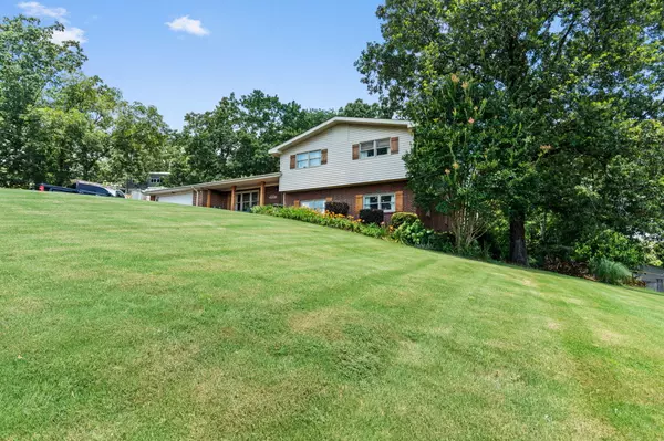 Hixson, TN 37343,4522 Cloverdale LOOP