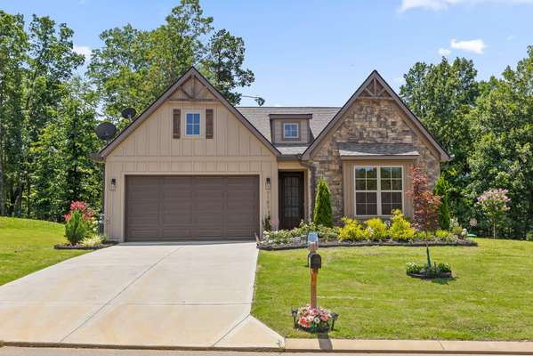 7183 Mercedes LN, Ooltewah, TN 37363